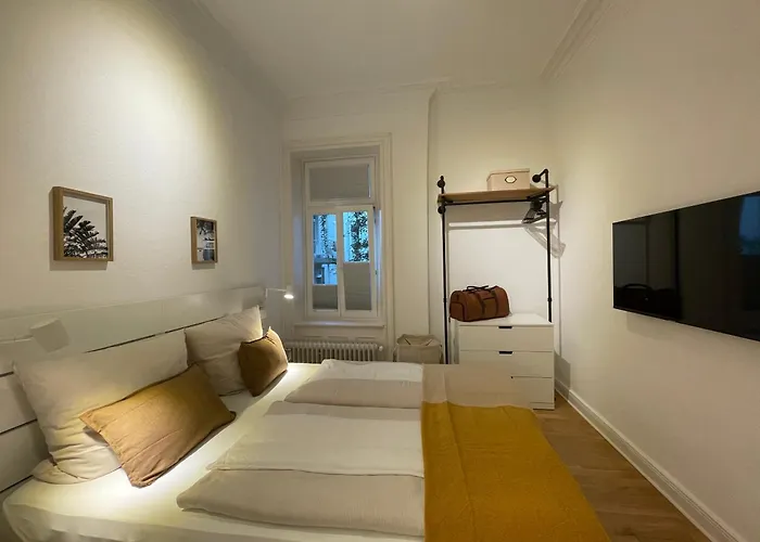 He12 Apartament *